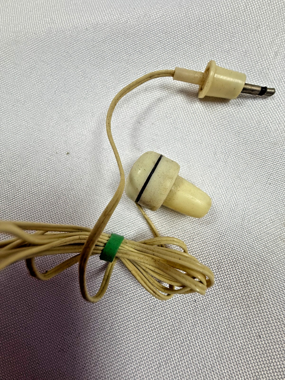 Vintage Single Earbud Mono Earphone 3.5mm Jack Transistor Radio Earpiece